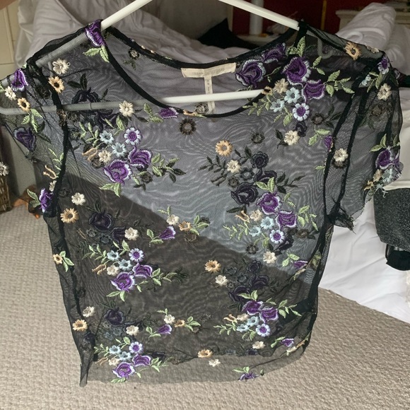 *SOLD* Urban Outfitters Mesh Floral Crop Top - Picture 2 of 3